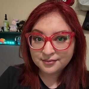 Meet your Posher, Stephania